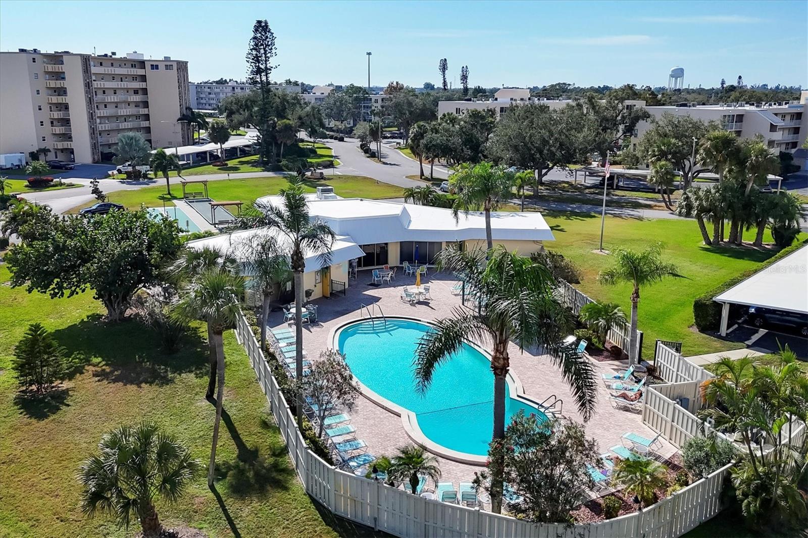 Image 44 of 54 For 3820 Ironwood Lane W 602-i