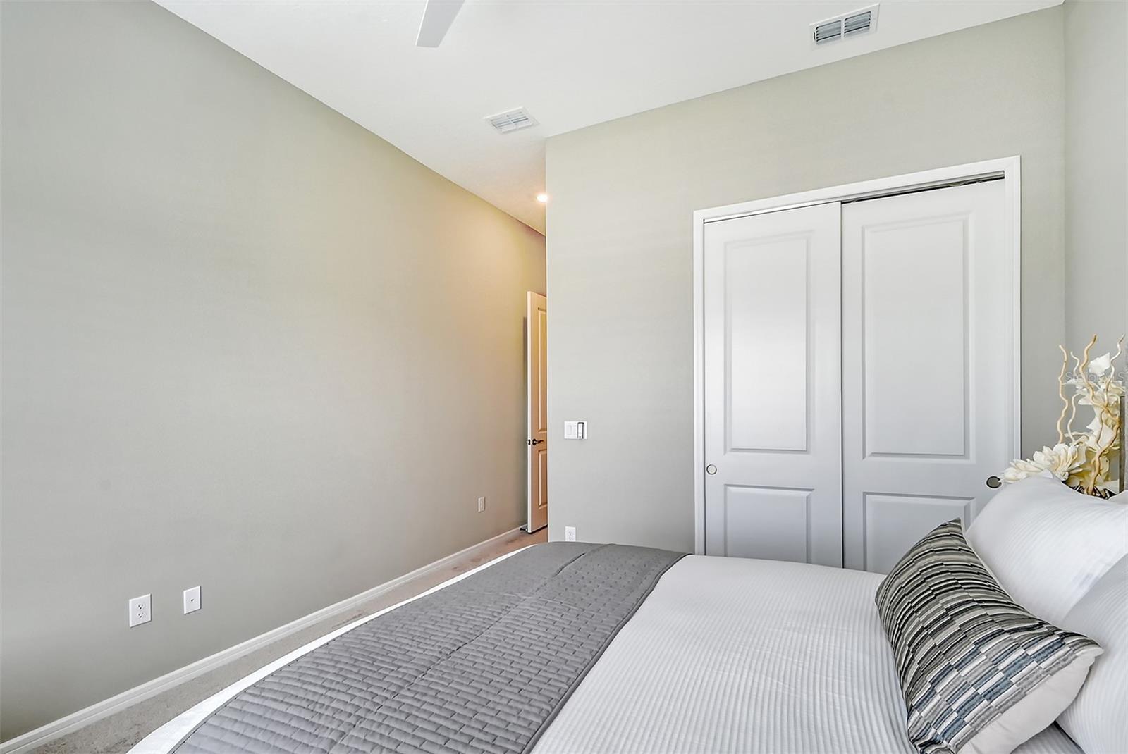 Image 17 of 48 For 9018 Sunray Cove