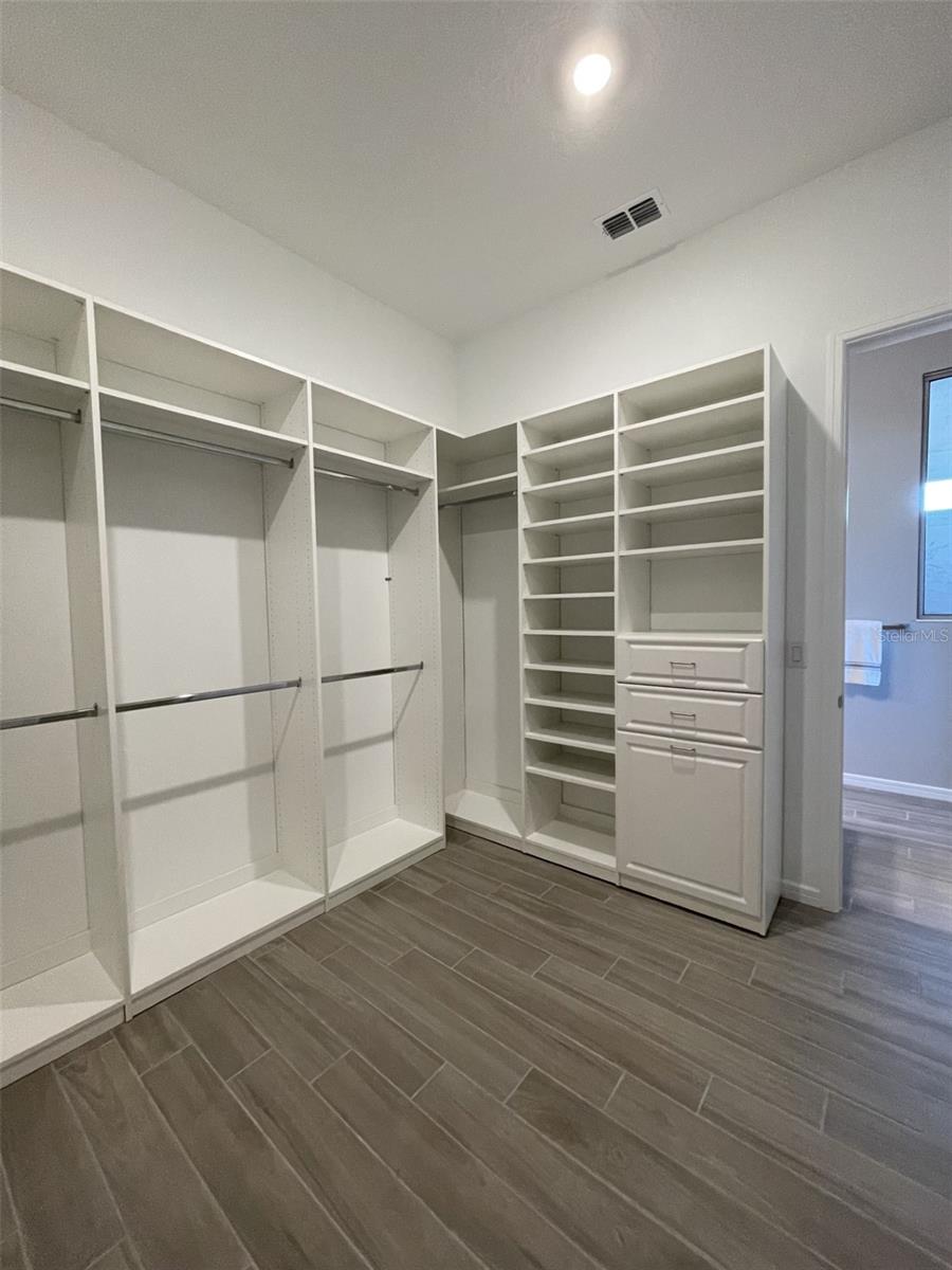 Image 30 of 48 For 9018 Sunray Cove