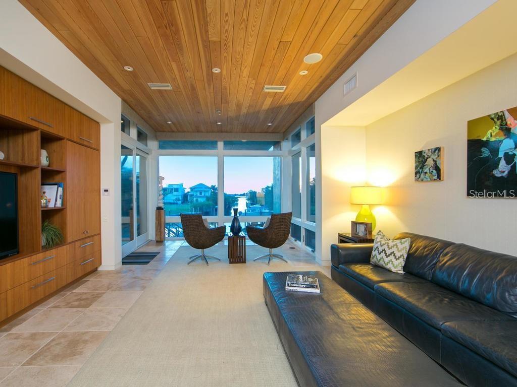 Image 18 of 44 For 1404 Kenilworth Street