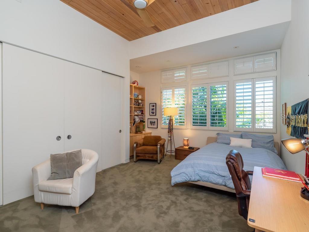 Image 32 of 44 For 1404 Kenilworth Street