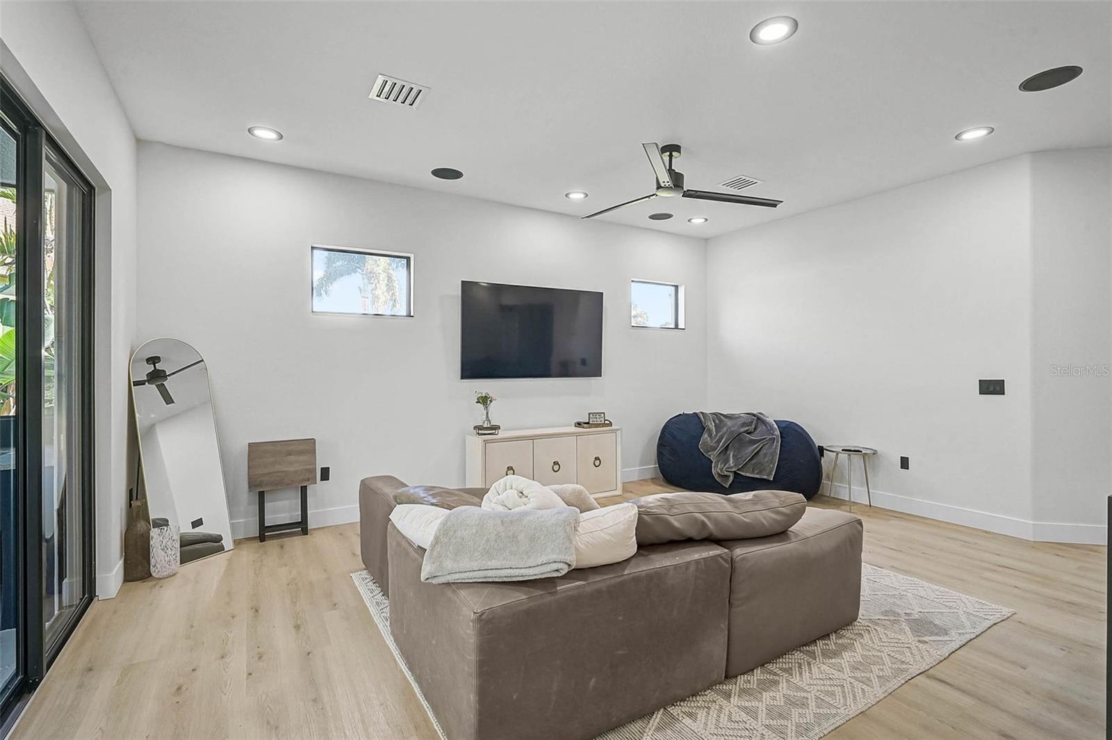 Image 25 of 53 For 3635 80th Drive E