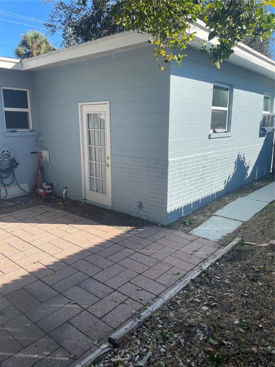 Image 11 of 16 For 1929 3rd Avenue E