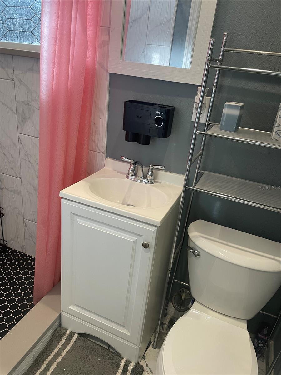 Image 14 of 16 For 1929 3rd Avenue E