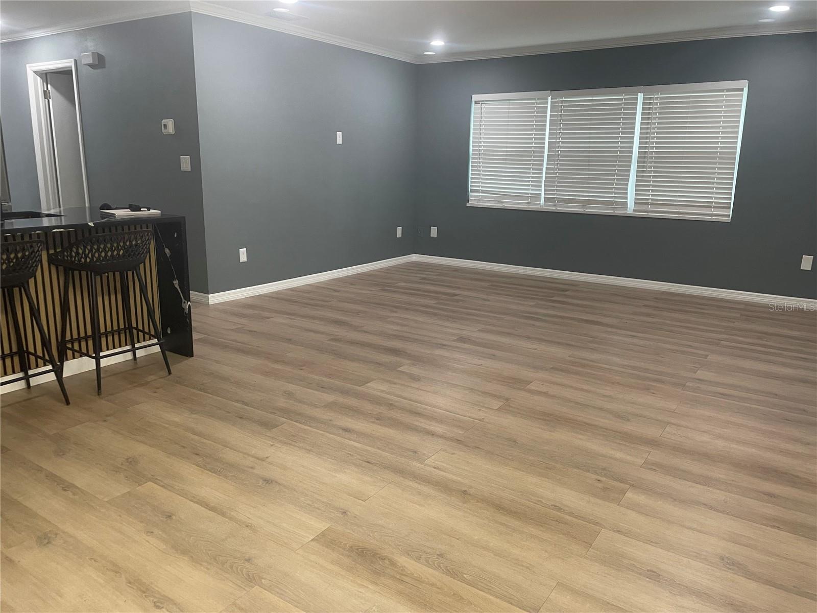 Image 3 of 16 For 1929 3rd Avenue E