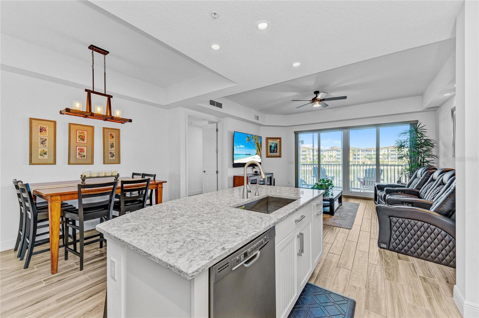 Image 16 of 66 For 10530 Boardwalk Loop 202