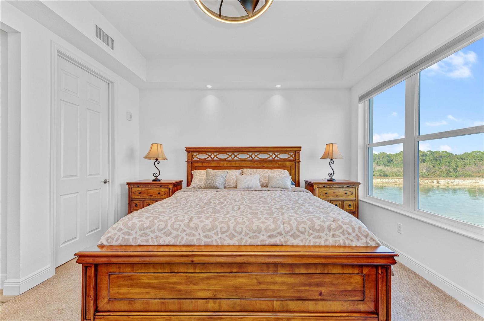 Image 23 of 66 For 10530 Boardwalk Loop 202