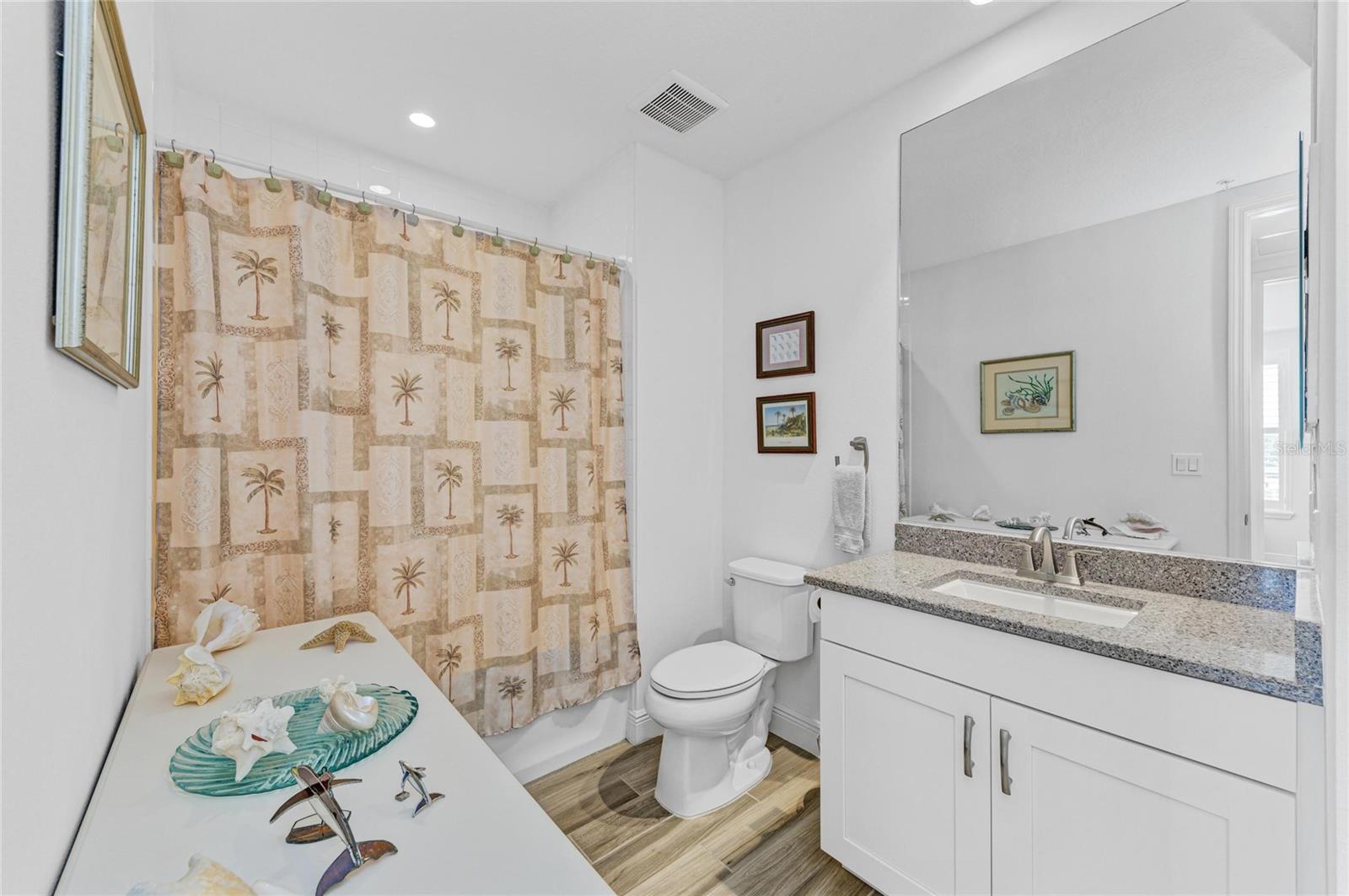 Image 32 of 66 For 10530 Boardwalk Loop 202