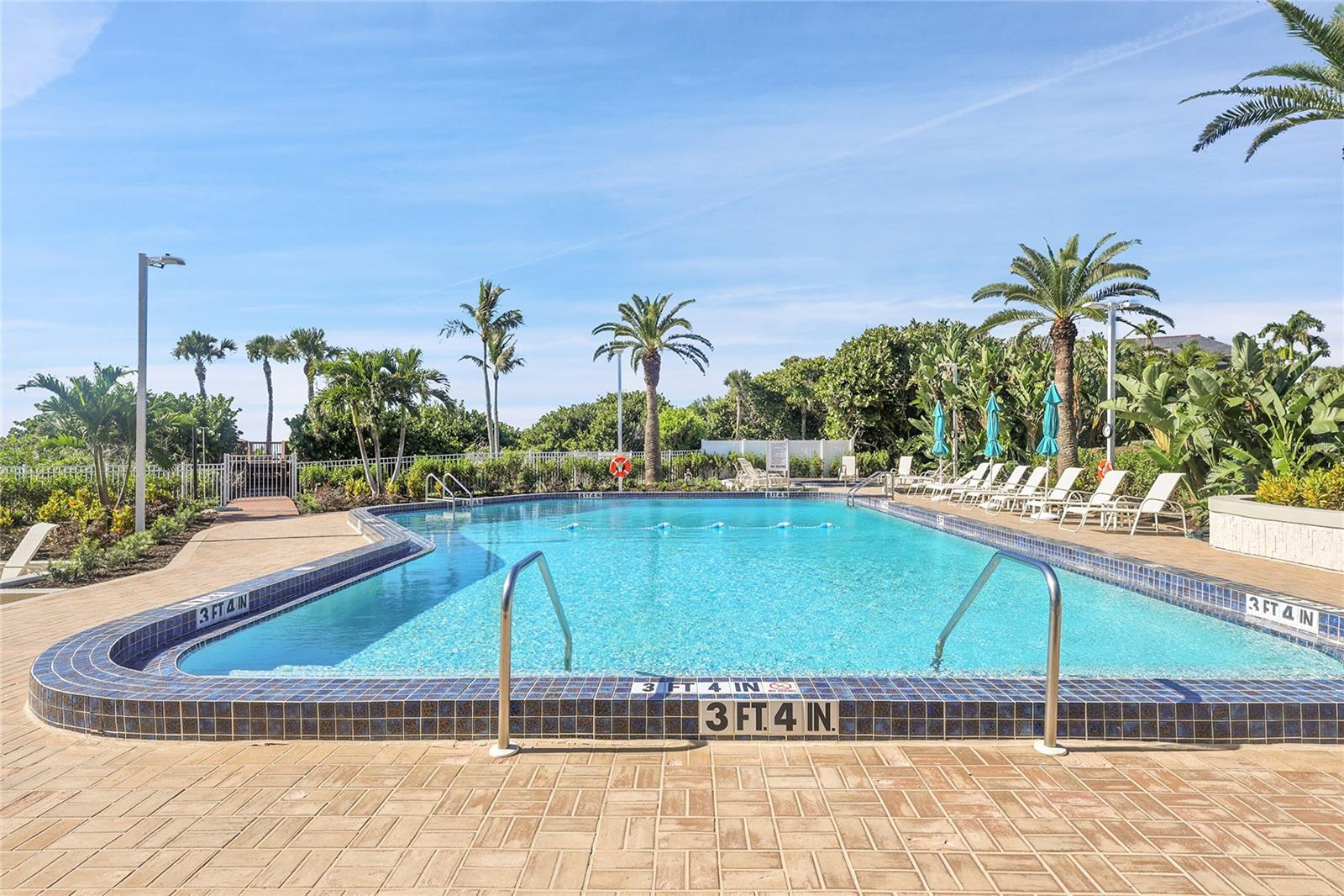 Image 48 of 78 For 775 Longboat Club Road 705