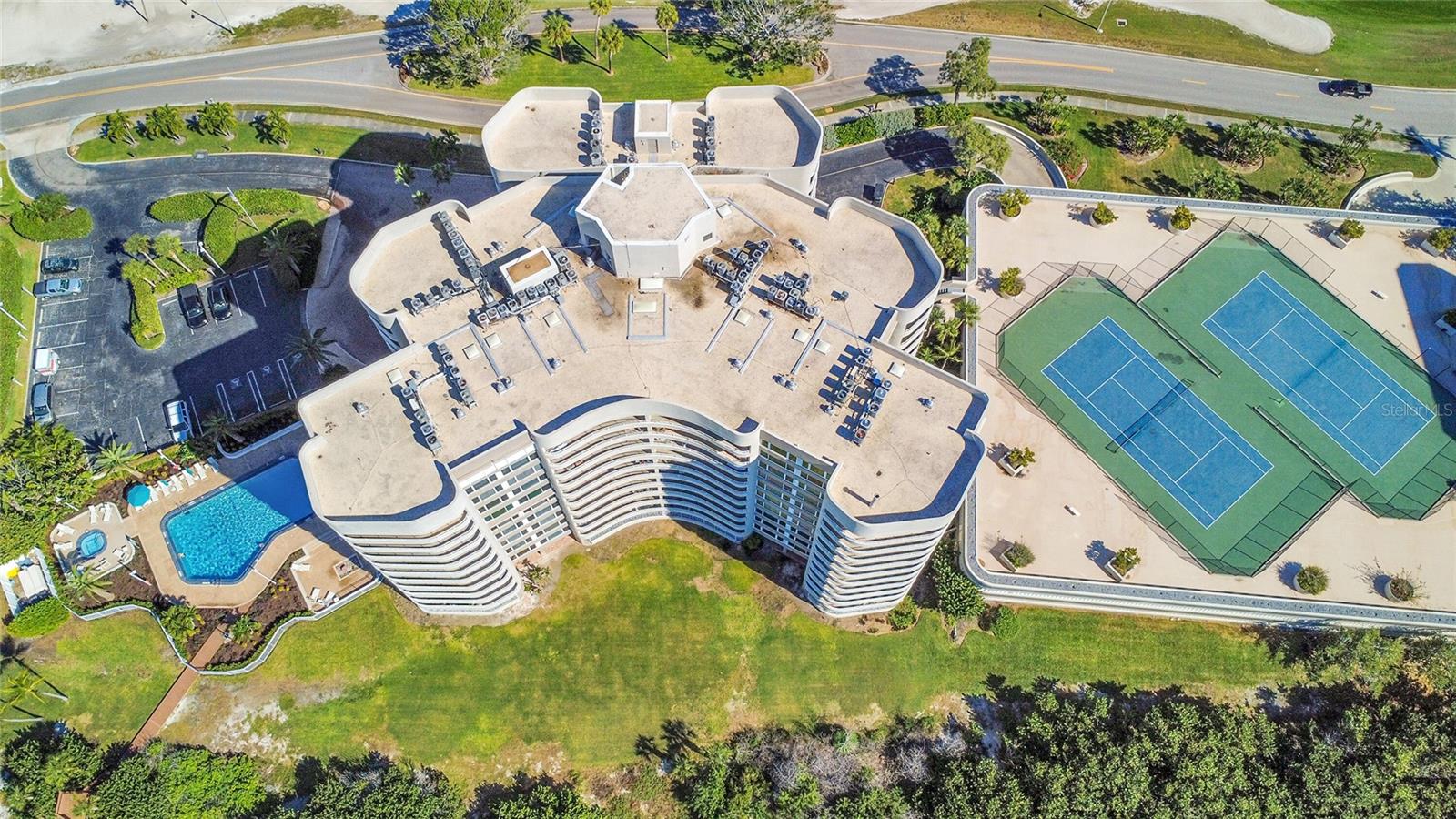 Image 64 of 78 For 775 Longboat Club Road 705