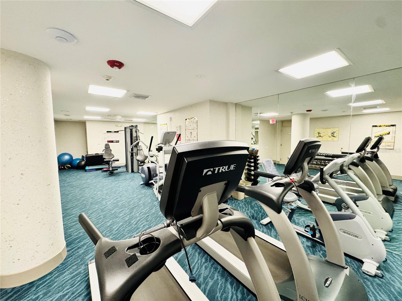 Image 71 of 78 For 775 Longboat Club Road 705