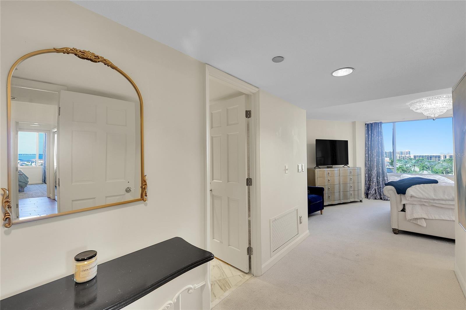 Image 9 of 78 For 775 Longboat Club Road 705