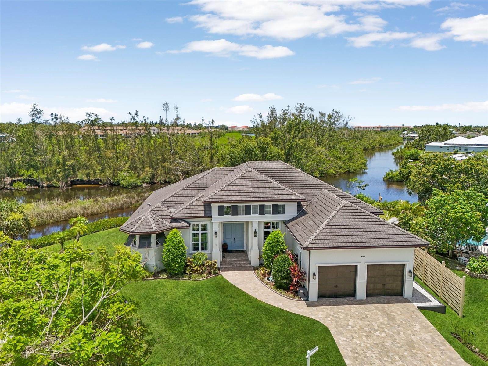 Details for 609 Colonial Bay Drive, NOKOMIS, FL 34275
