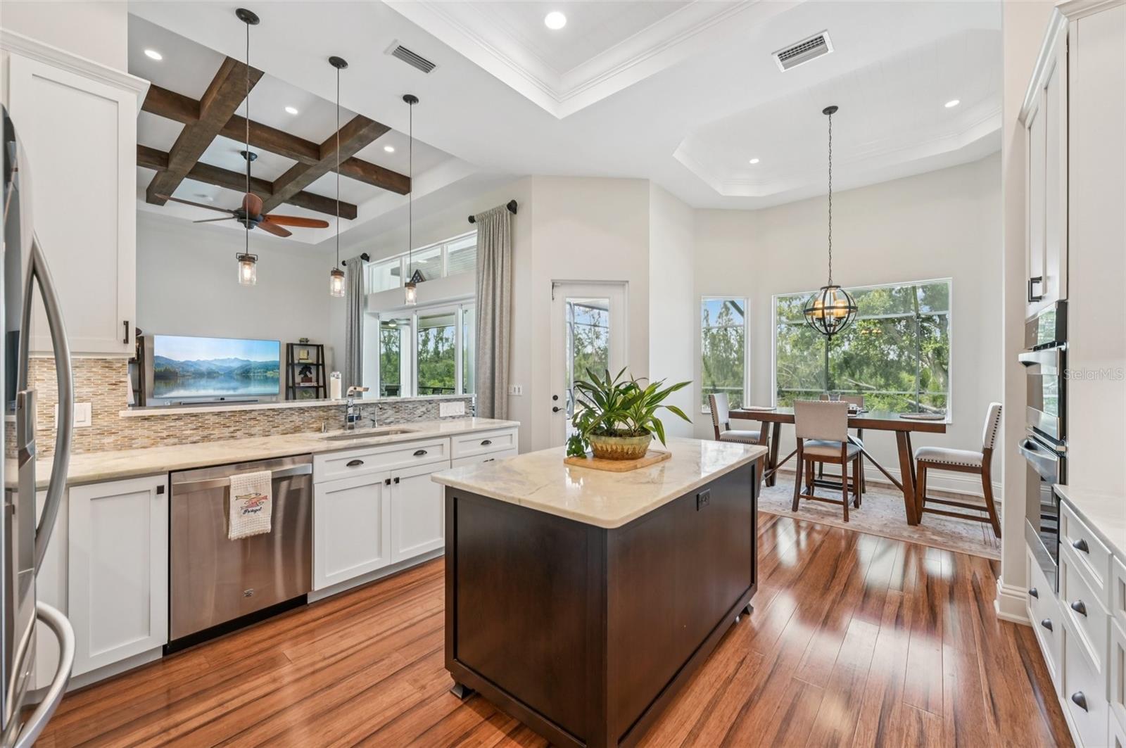 Image 16 of 52 For 609 Colonial Bay Drive