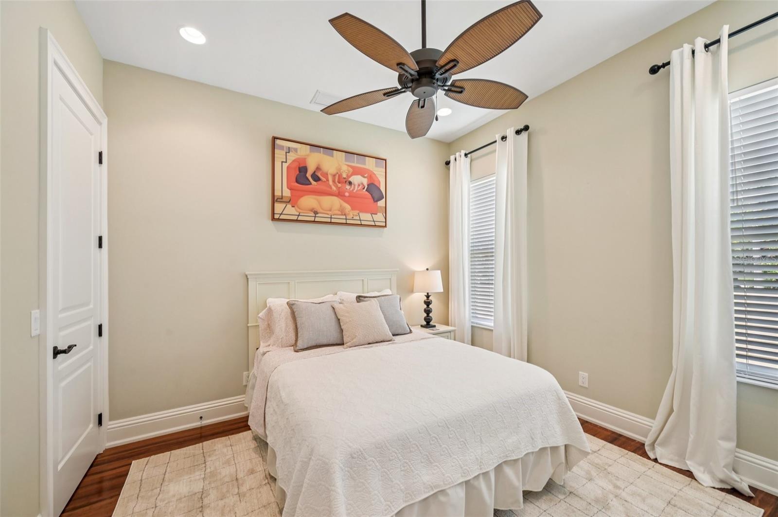 Image 34 of 52 For 609 Colonial Bay Drive