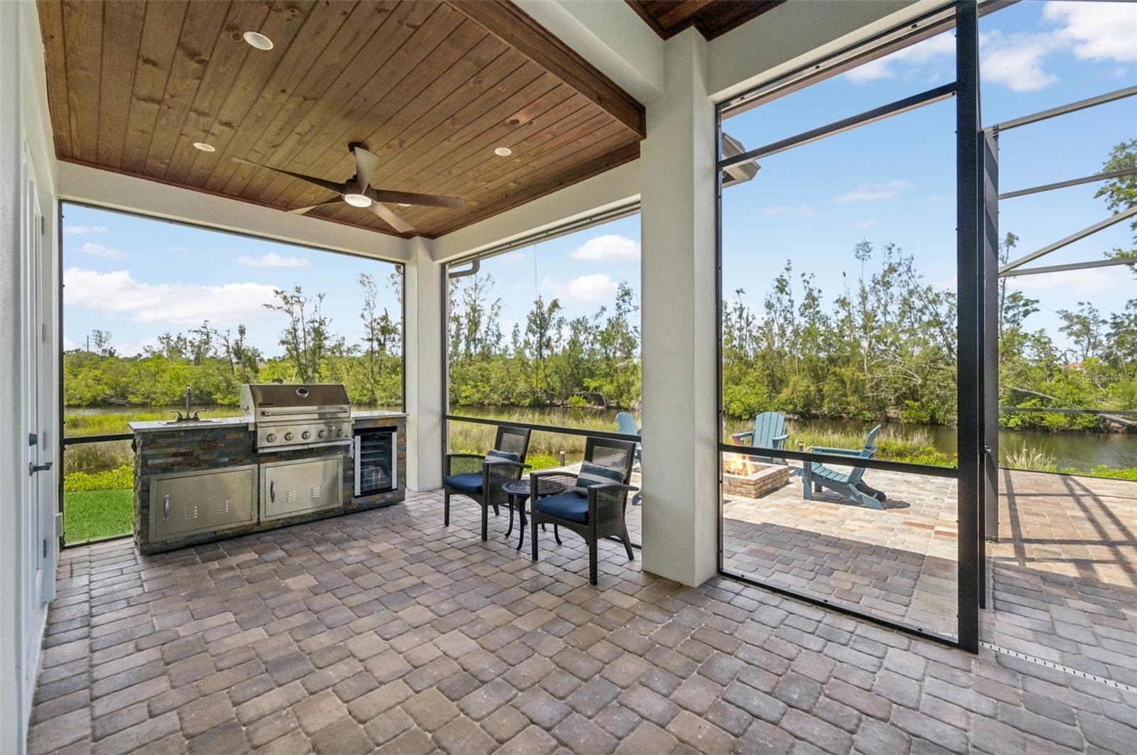 Image 42 of 52 For 609 Colonial Bay Drive