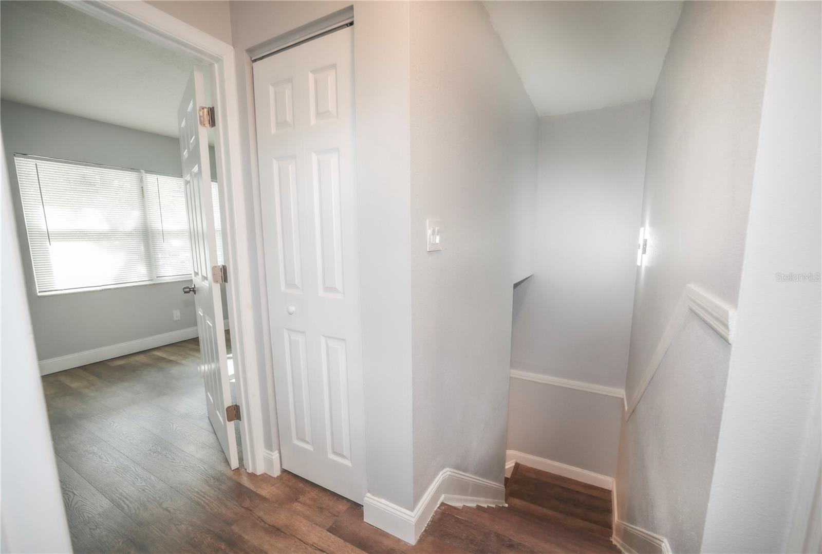 Image 11 of 19 For 331 Amherst Avenue 56