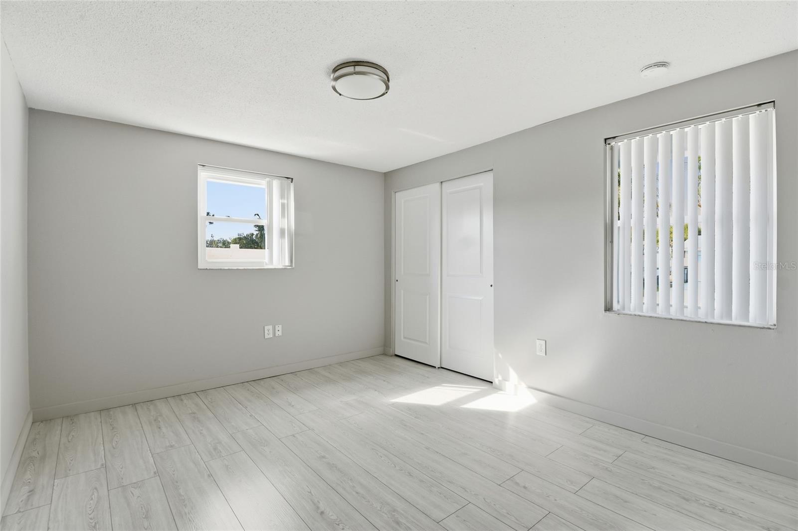 Image 17 of 34 For 3120 Mercer Road