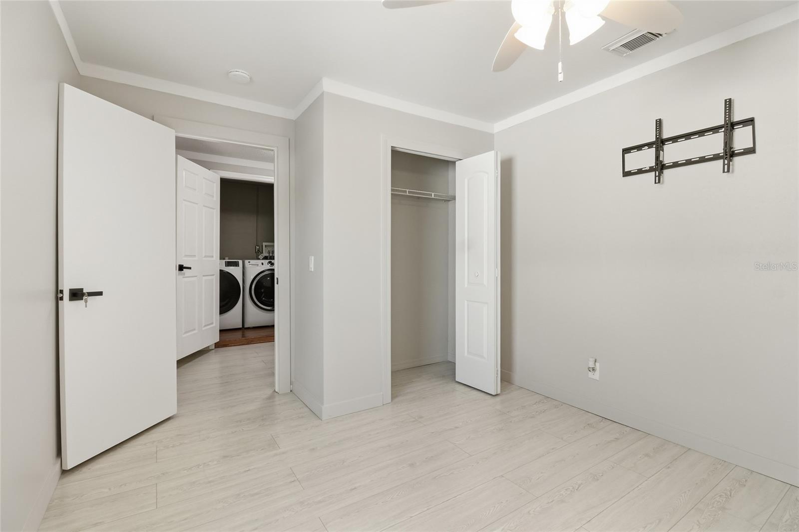 Image 19 of 34 For 3120 Mercer Road