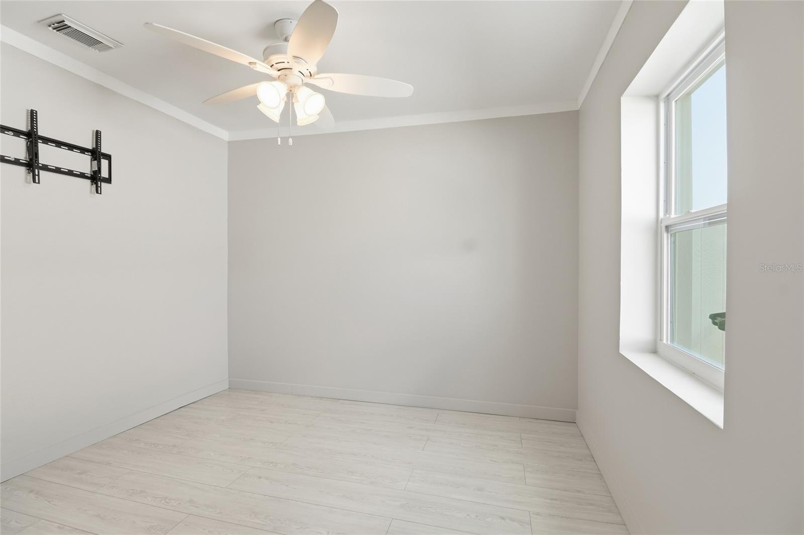 Image 20 of 34 For 3120 Mercer Road