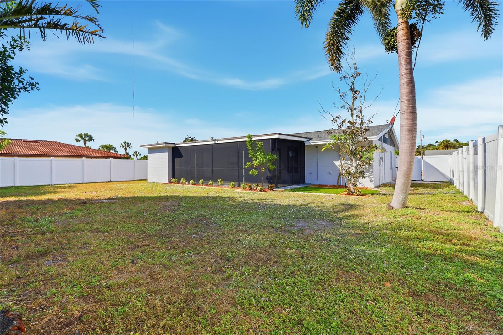 Image 24 of 34 For 3120 Mercer Road