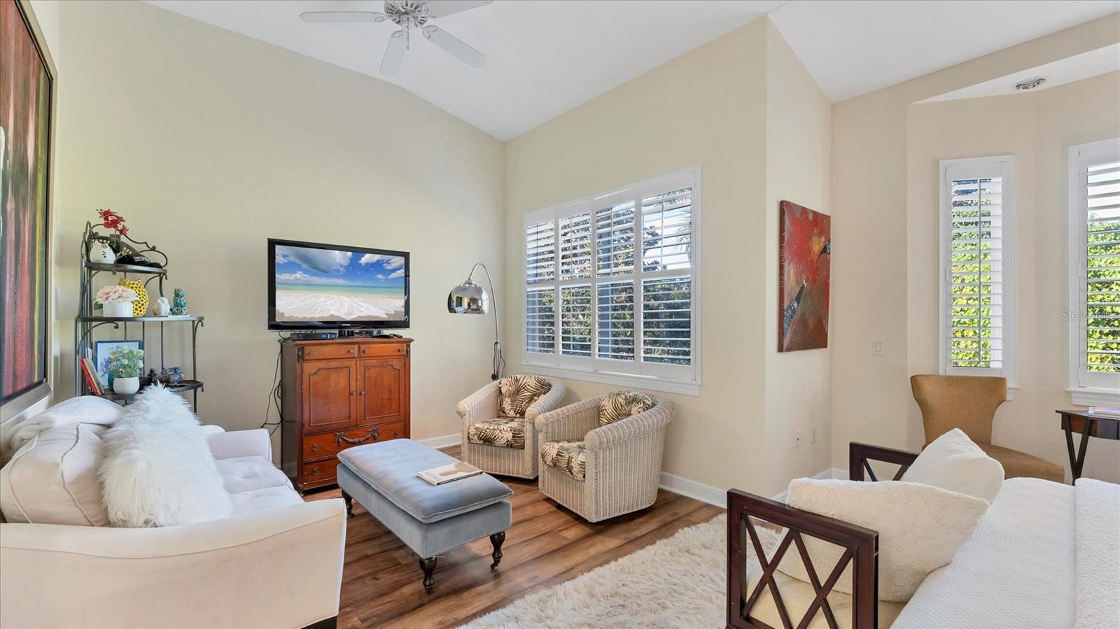 Image 23 of 66 For 5421 46th Court W Na