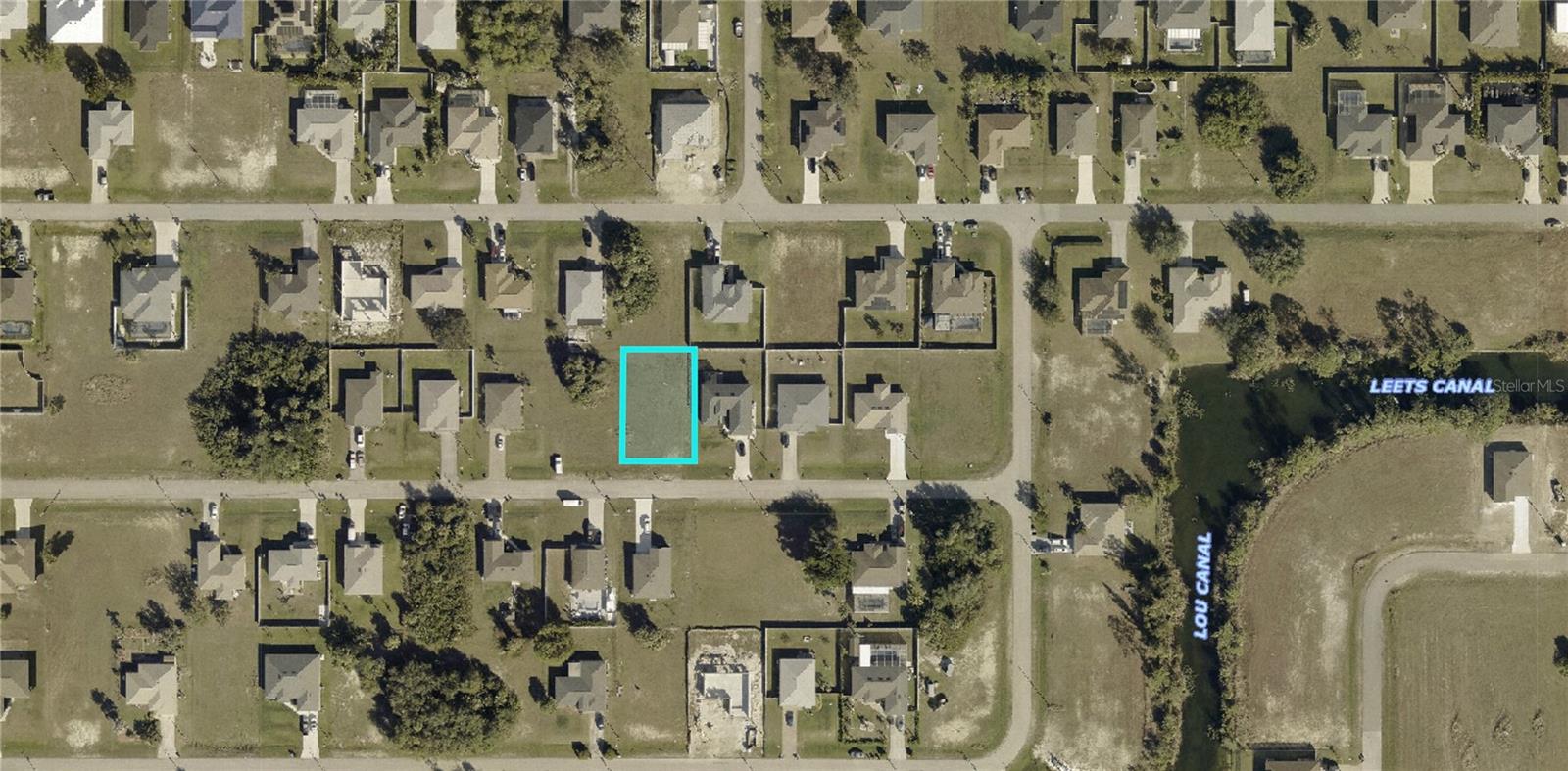 Image 3 of 5 For 1439 33rd Terrace