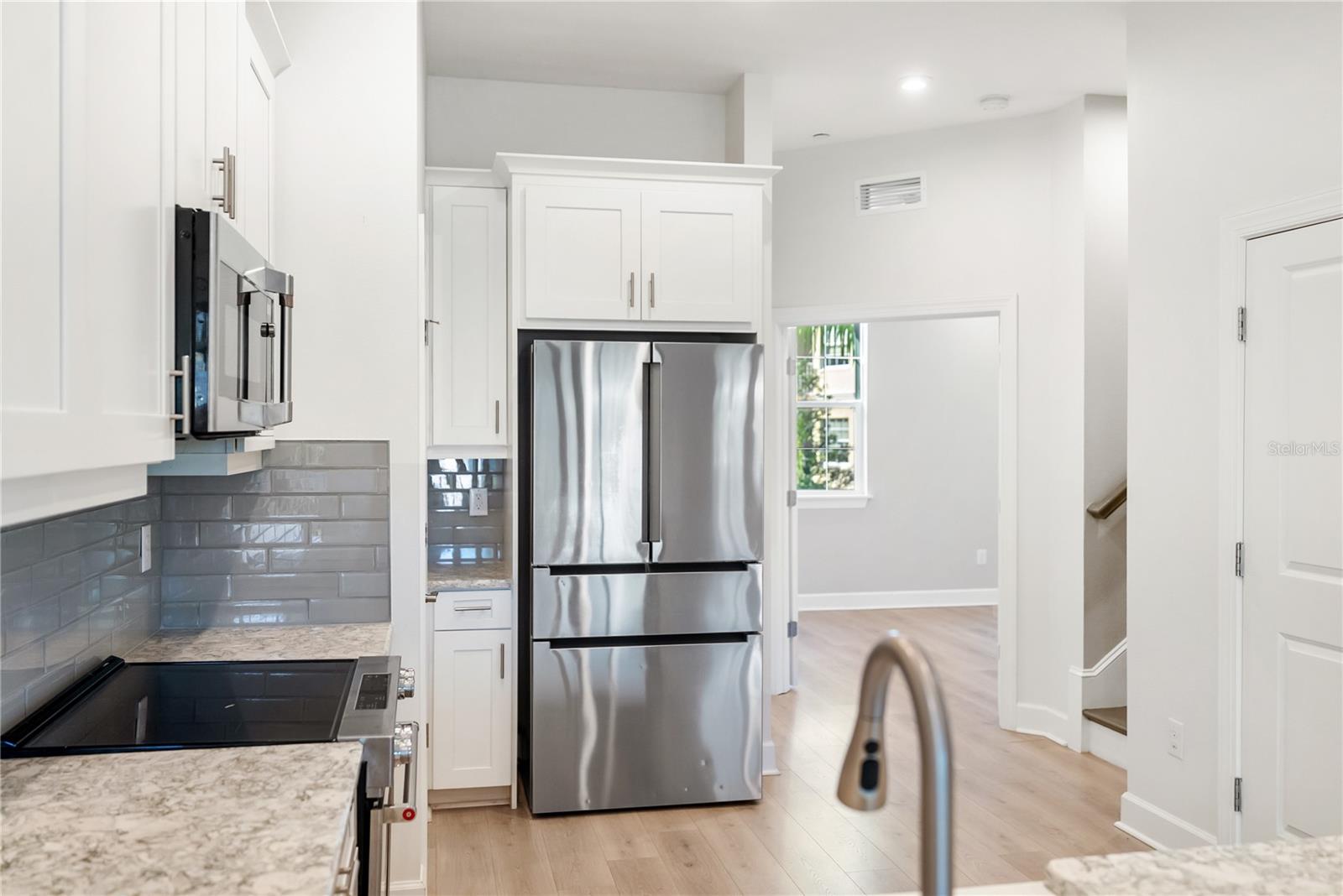 Image 10 of 44 For 1904 Monte Carlo Drive 1102