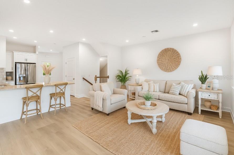 Image 5 of 44 For 1904 Monte Carlo Drive 1102