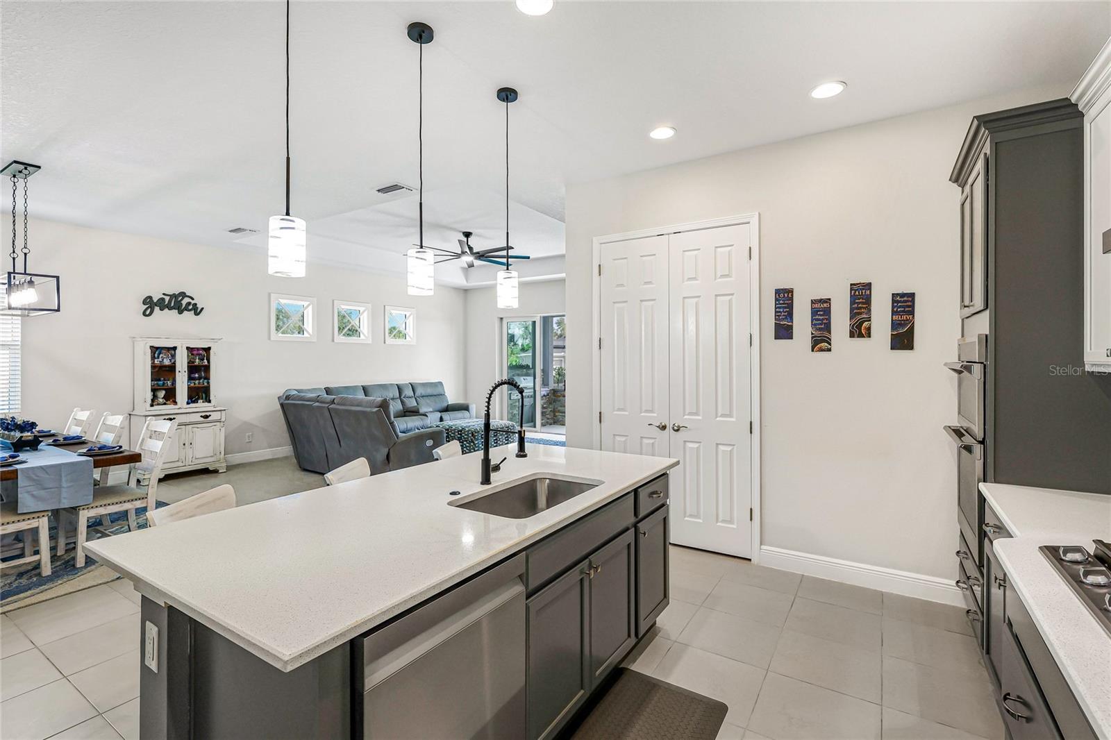 Image 7 of 44 For 4316 Sea Marsh Place