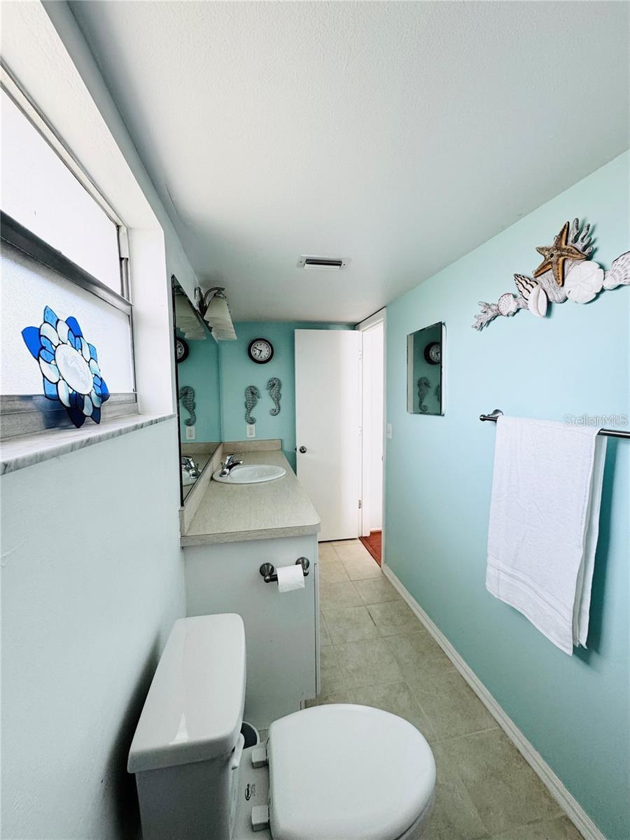 Image 21 of 44 For 9031 Hilolo Lane