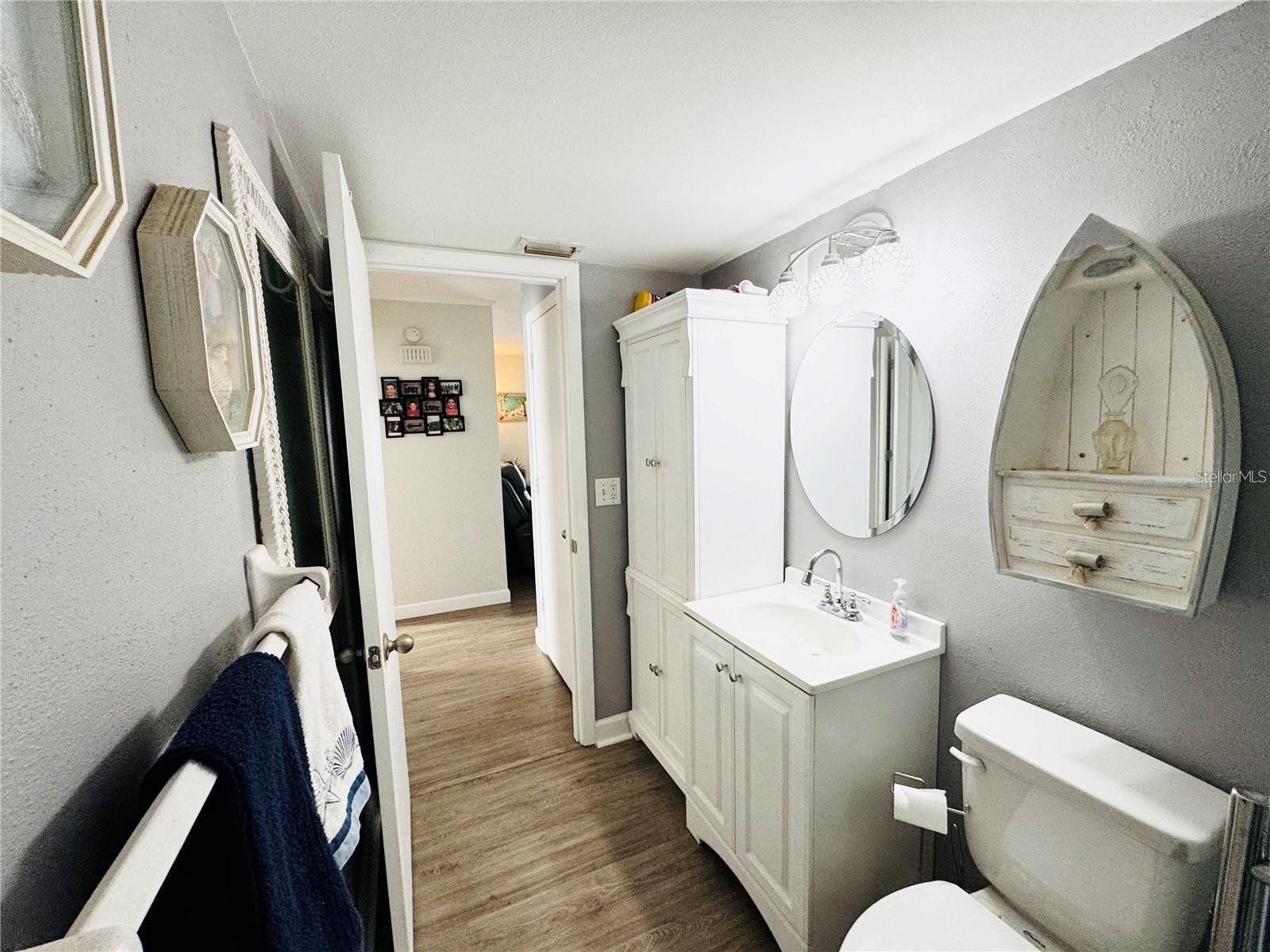 Image 25 of 44 For 9031 Hilolo Lane