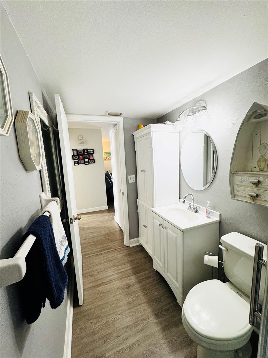 Image 26 of 44 For 9031 Hilolo Lane