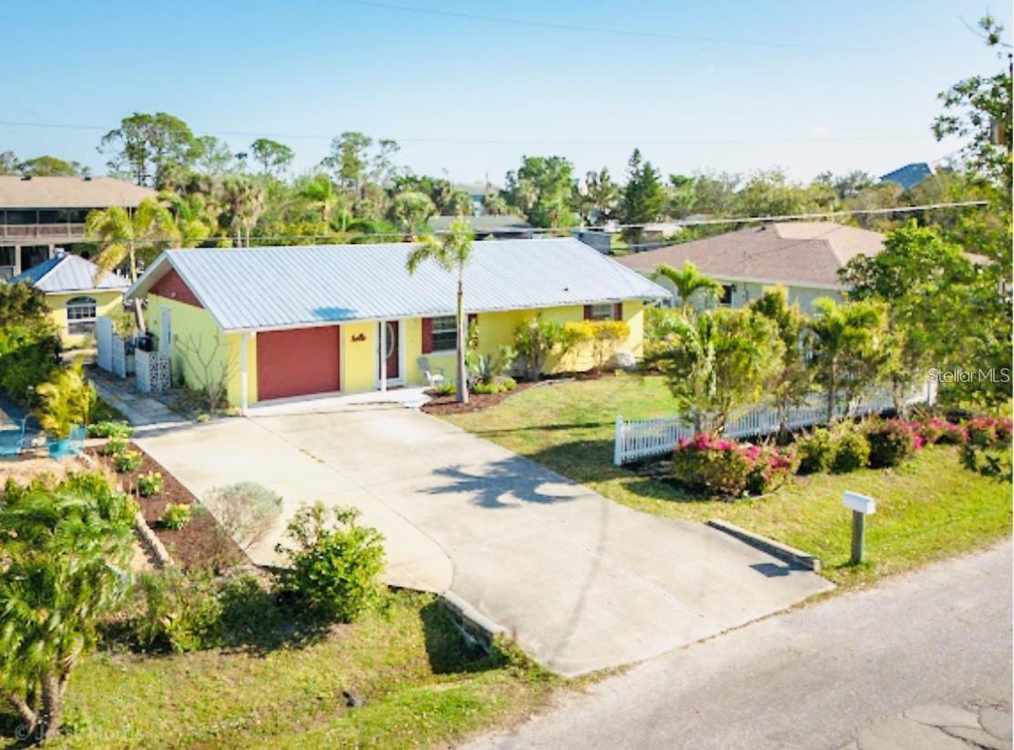 Image 3 of 44 For 9031 Hilolo Lane