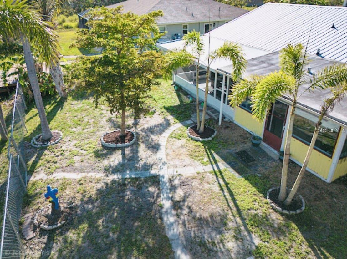 Image 36 of 44 For 9031 Hilolo Lane