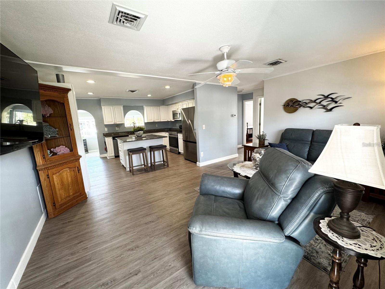 Image 8 of 44 For 9031 Hilolo Lane