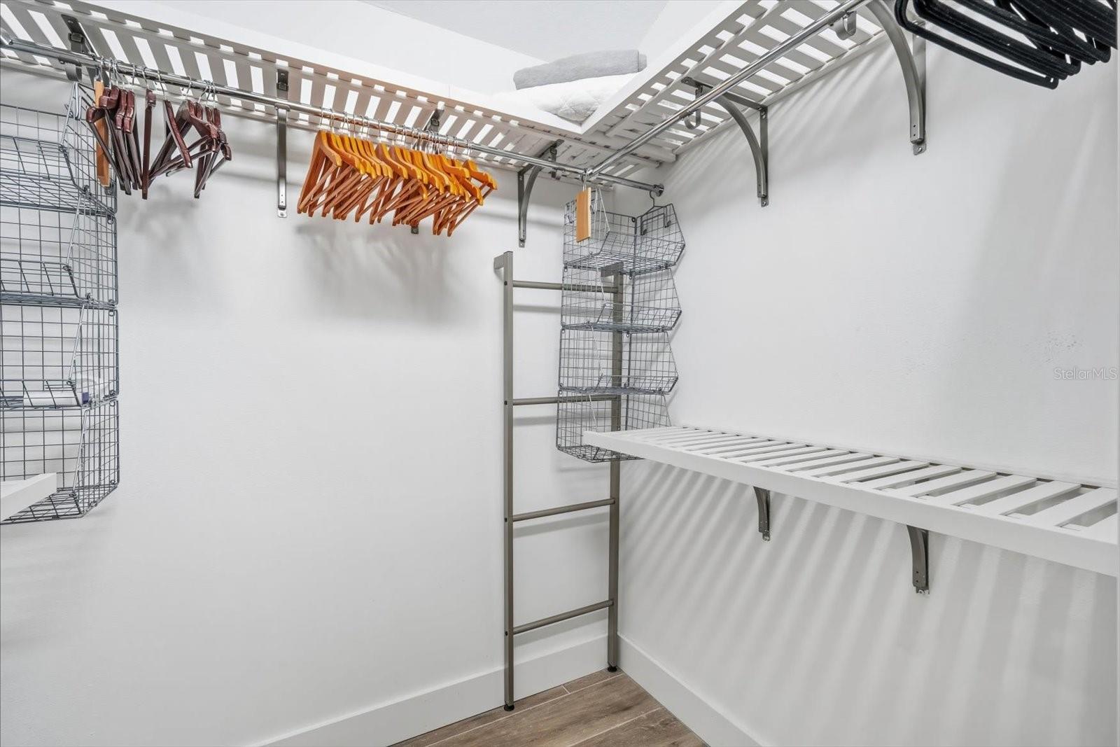 Image 21 of 70 For 664 Key Royale Drive