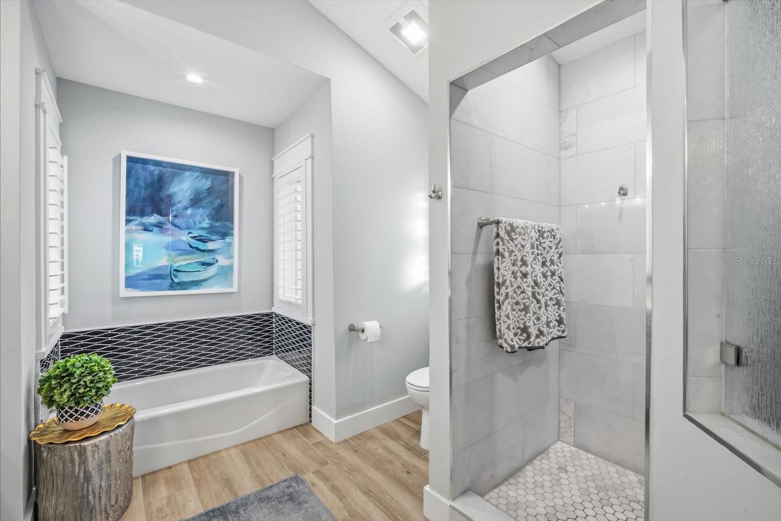 Image 25 of 70 For 664 Key Royale Drive