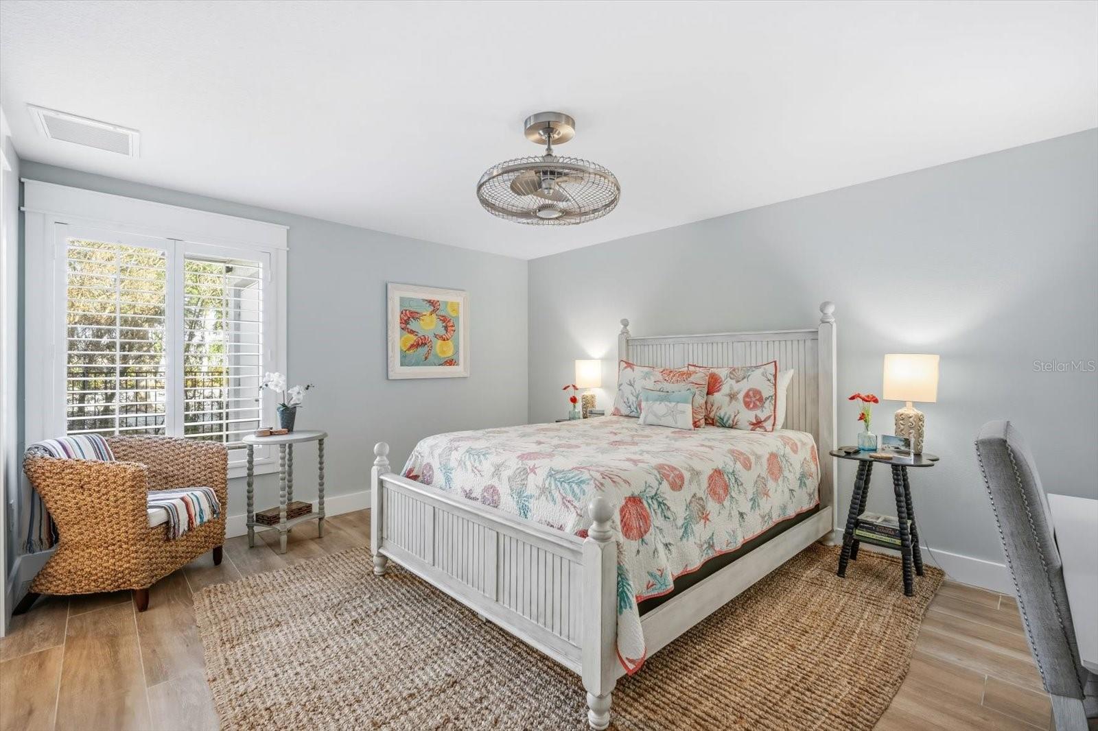 Image 31 of 70 For 664 Key Royale Drive