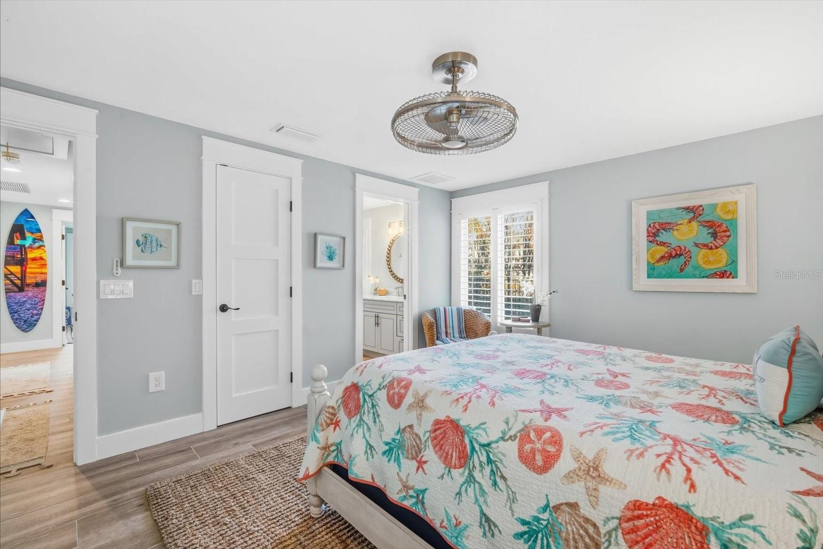 Image 32 of 70 For 664 Key Royale Drive