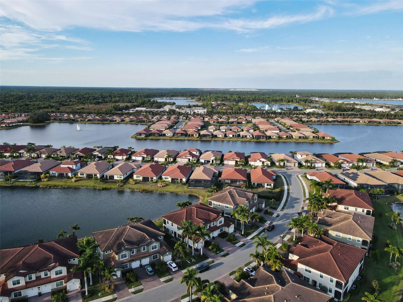 Image 44 of 52 For 117 Porta Vecchio Bend 102