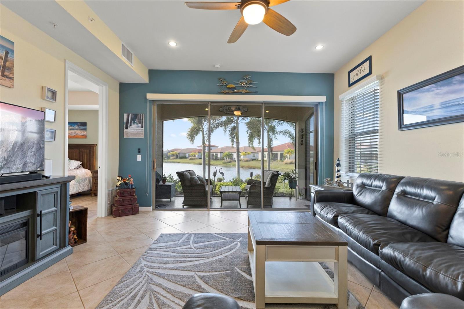 Image 5 of 52 For 117 Porta Vecchio Bend 102