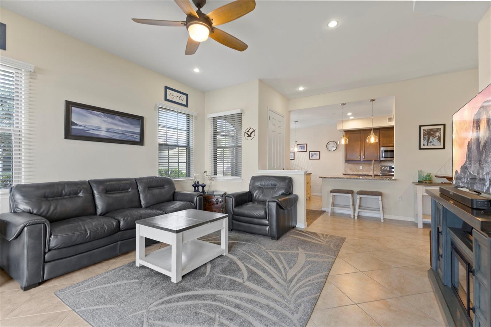 Image 9 of 52 For 117 Porta Vecchio Bend 102