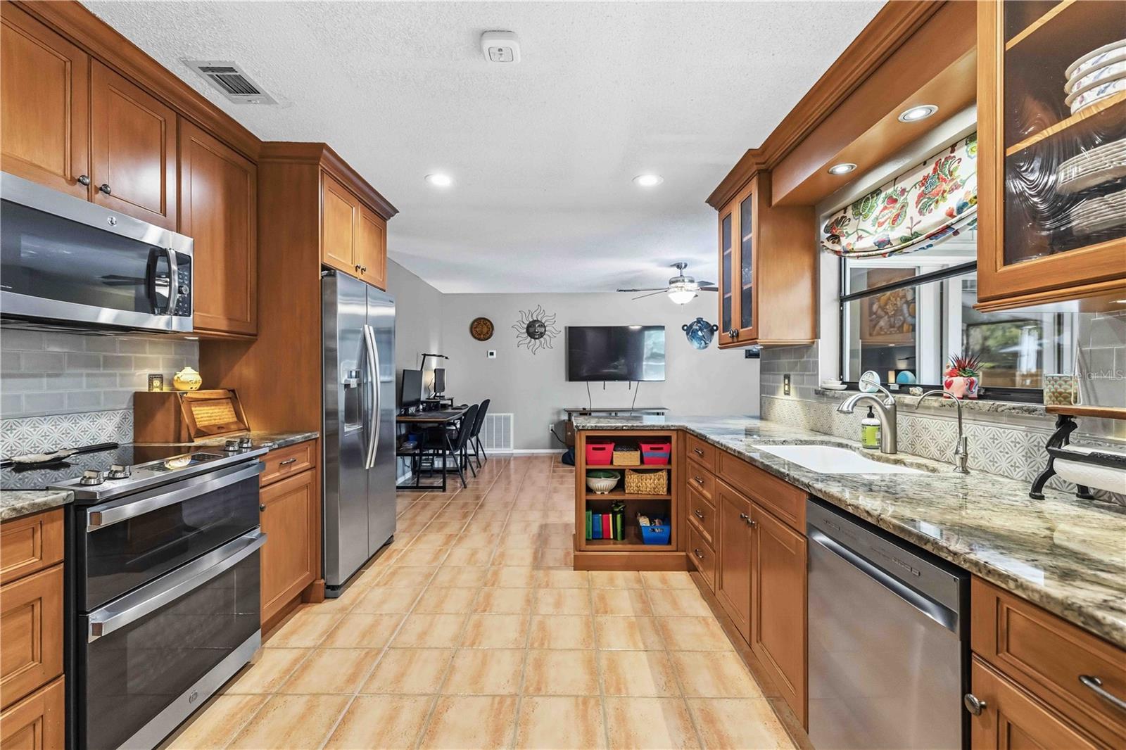 Image 7 of 38 For 6223 Braden Run