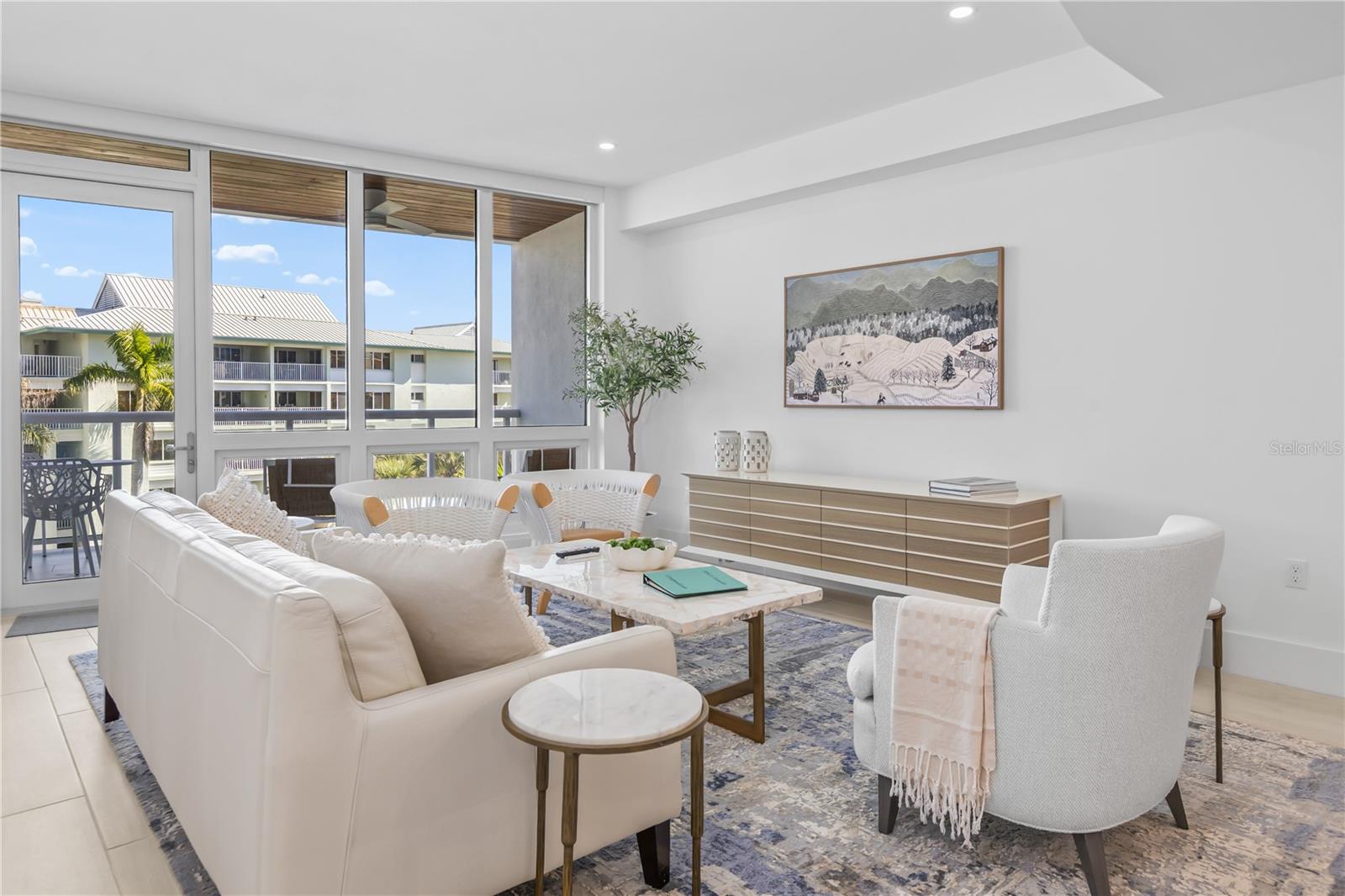 Image 10 of 44 For 1035 Seaside Drive 404