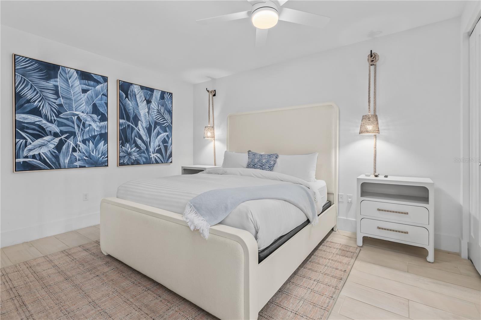 Image 19 of 44 For 1035 Seaside Drive 404