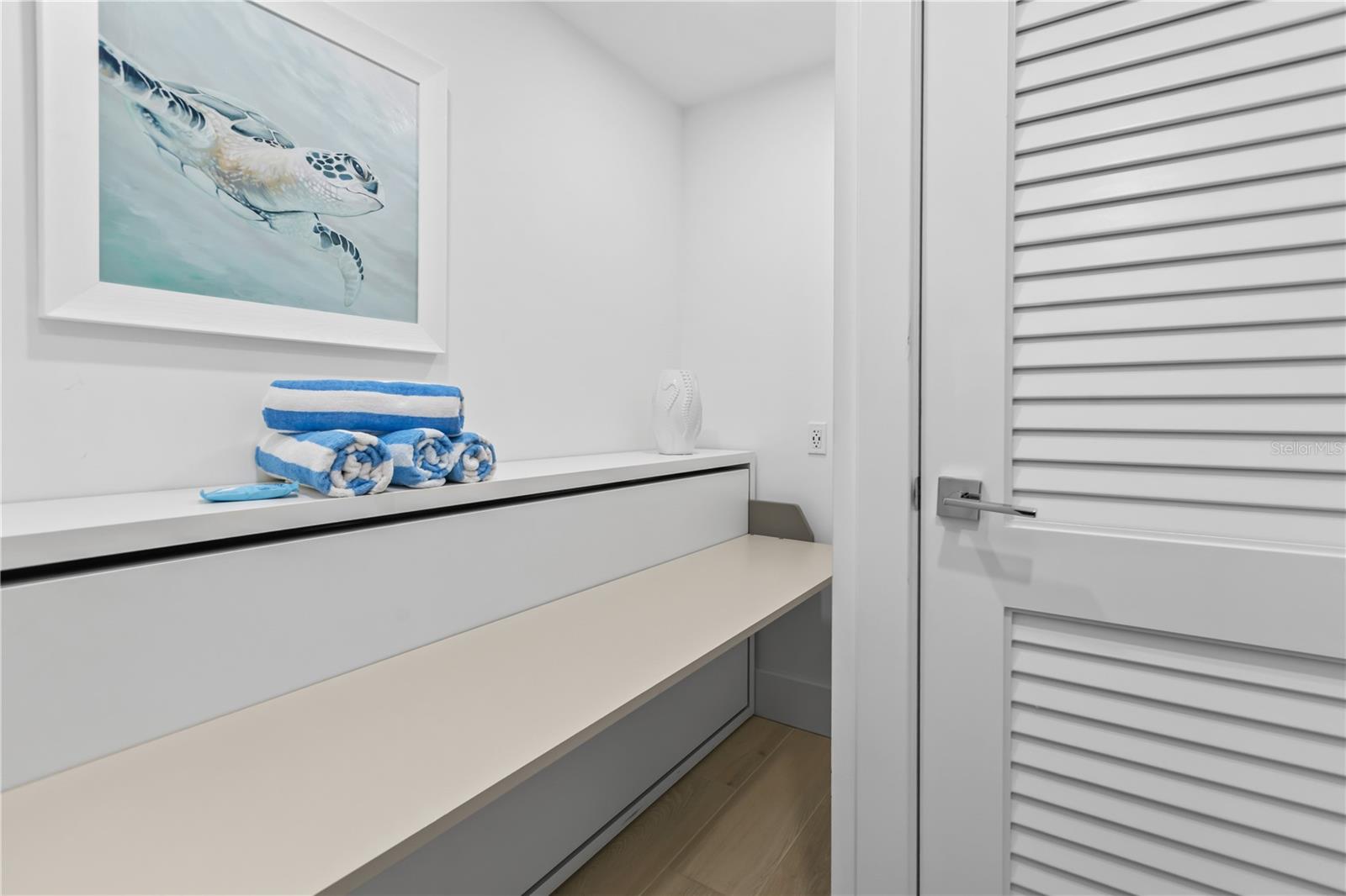 Image 24 of 44 For 1035 Seaside Drive 404