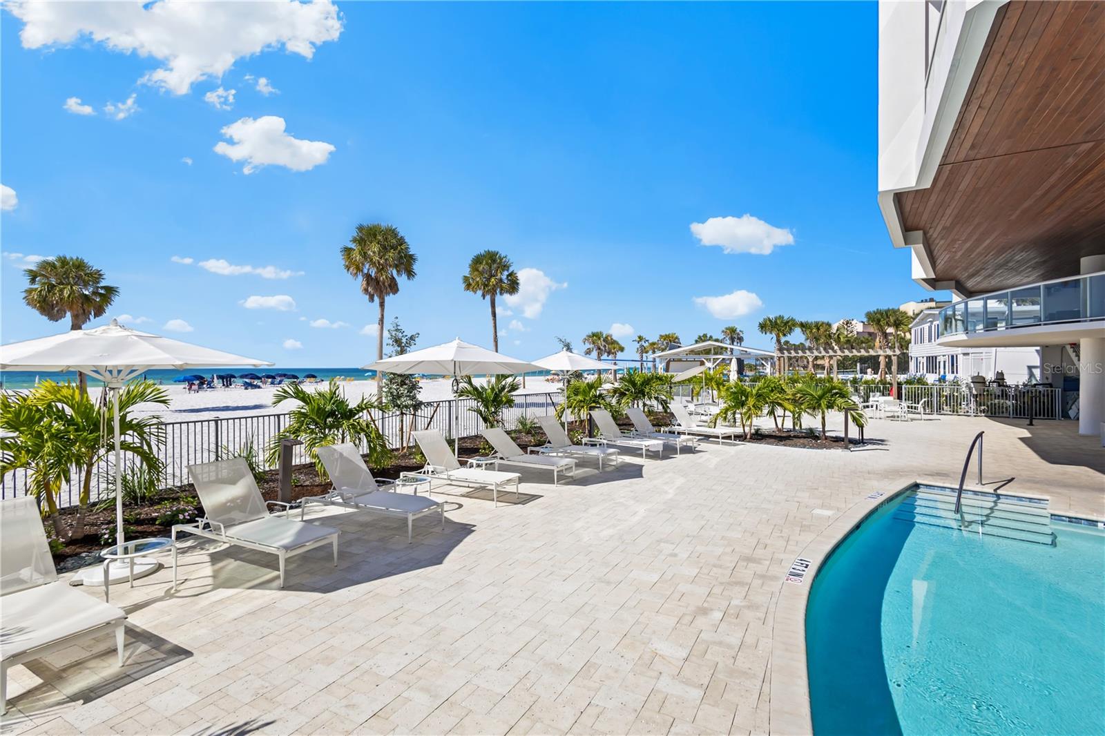 Image 30 of 44 For 1035 Seaside Drive 404