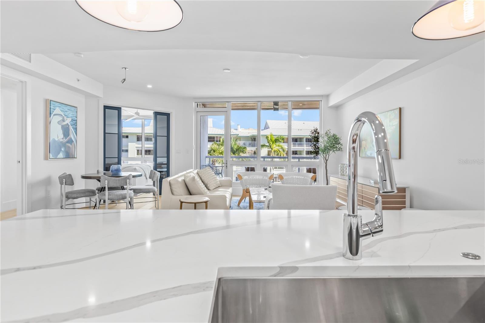 Image 8 of 44 For 1035 Seaside Drive 404