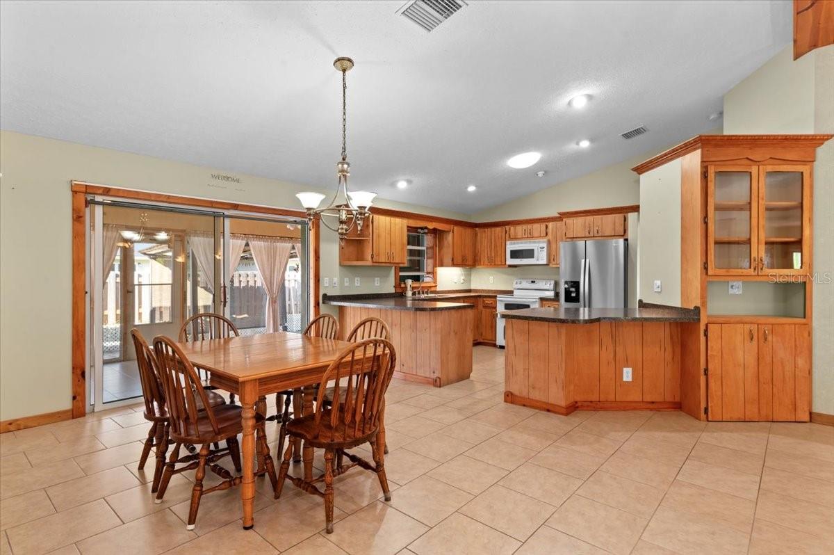 Image 10 of 38 For 1560 Ingram Avenue